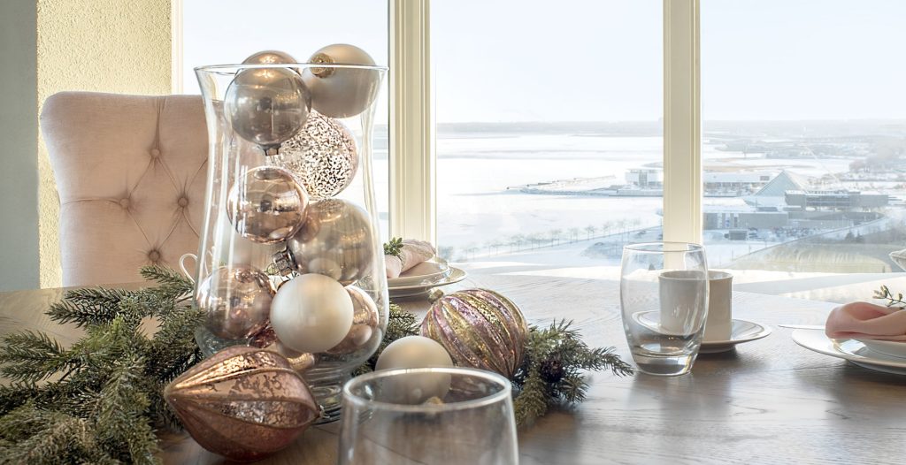 Simple decorations at a coastal vacation home.