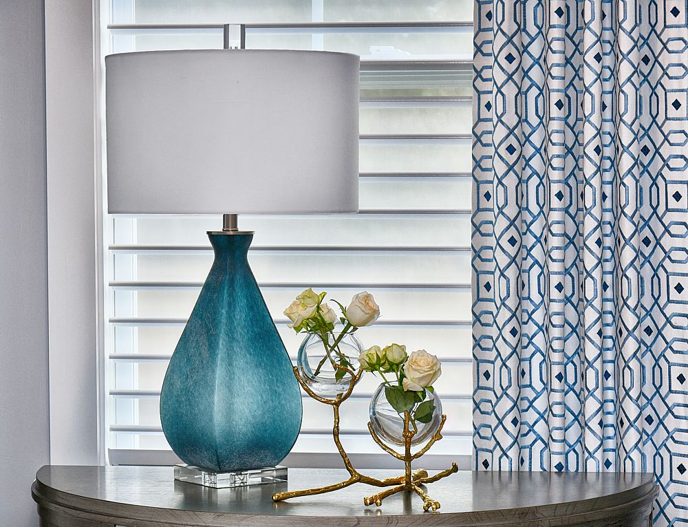 Finishing touches like drapery, flowers, books, porcelain and many other things you treasure belong in your luxury bedroom suite.